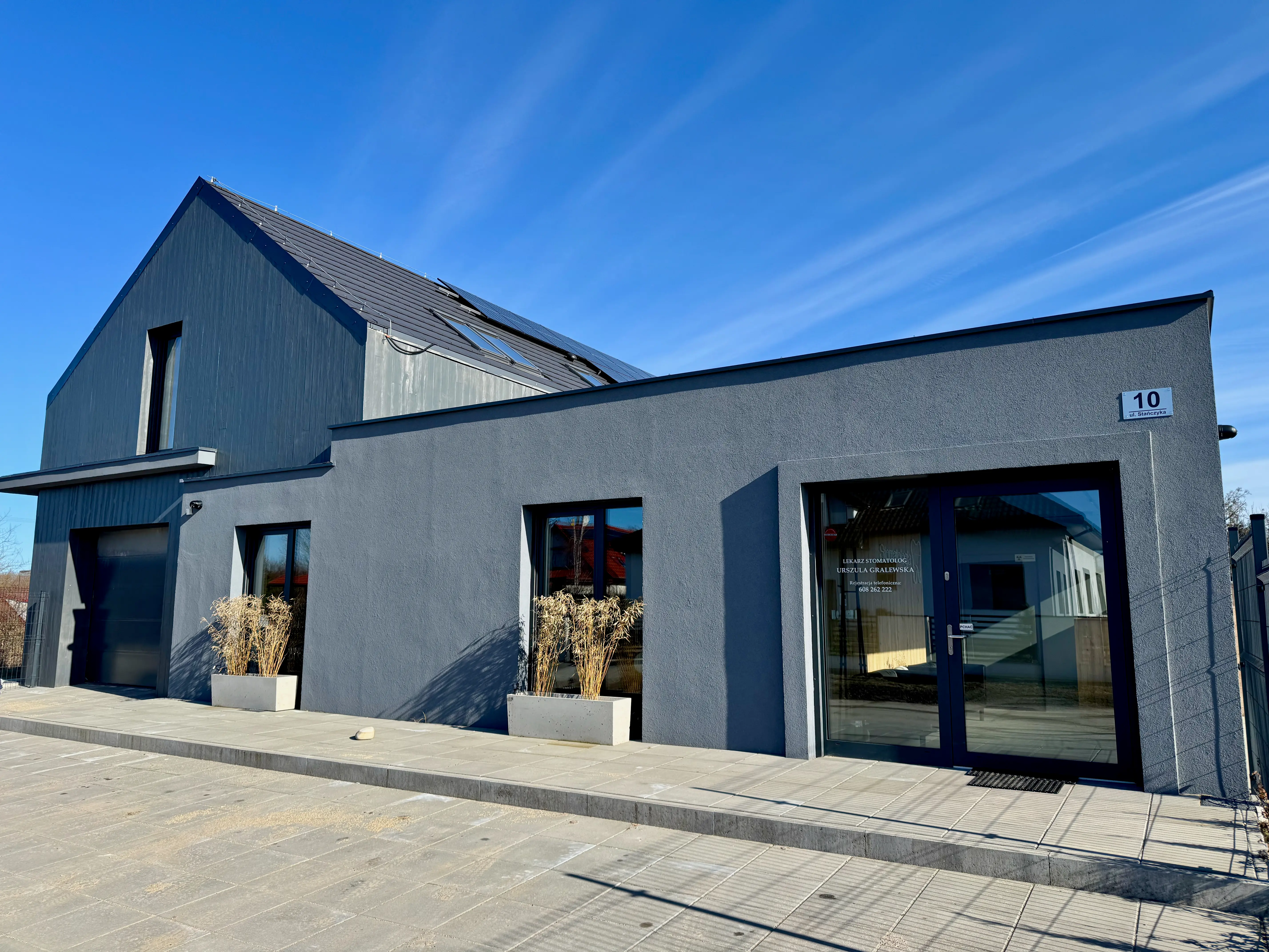 Budynek gabinetu Dentina przy ul. Stańczyka 10 w Kołobrzegu